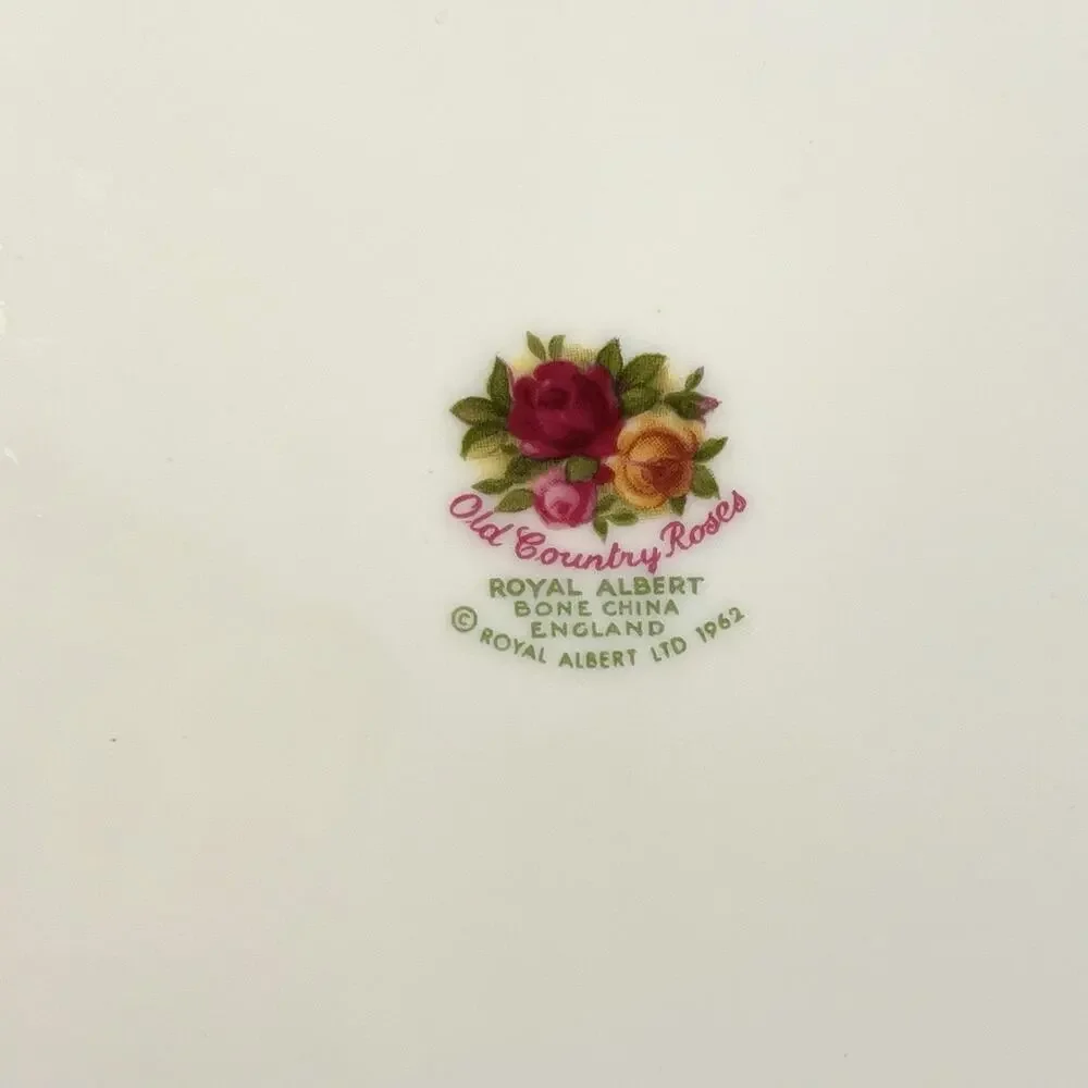 6 x Old Country Roses Royal Albert Dinner Plates 10” Gold Trim Bone China 1962